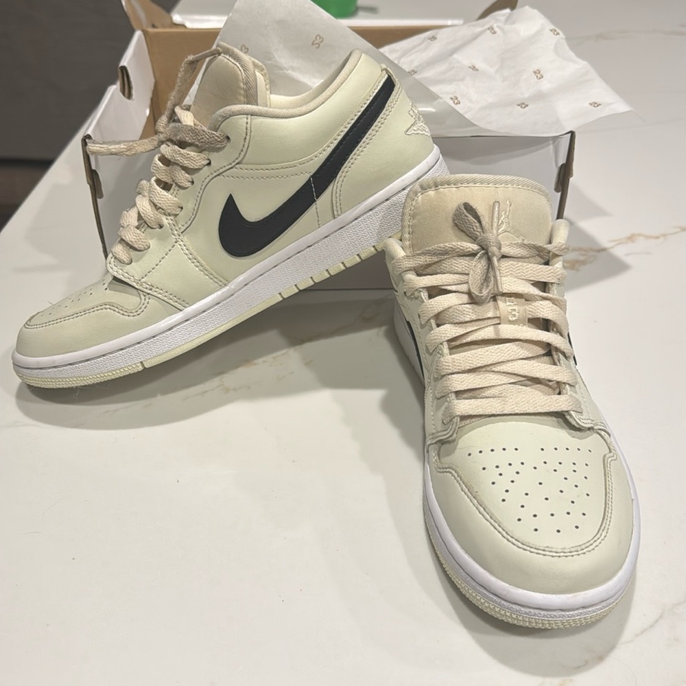 Air Jordan 1 Low